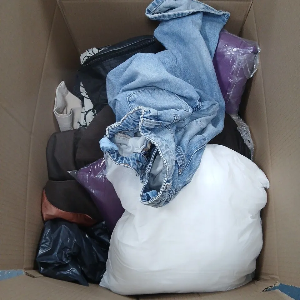 BOX OF APPROXIMATELY 15 ASSORTED ITEMS INCLUDING A BRA, A TU BLAZER AND A SPIRIT LEVEL