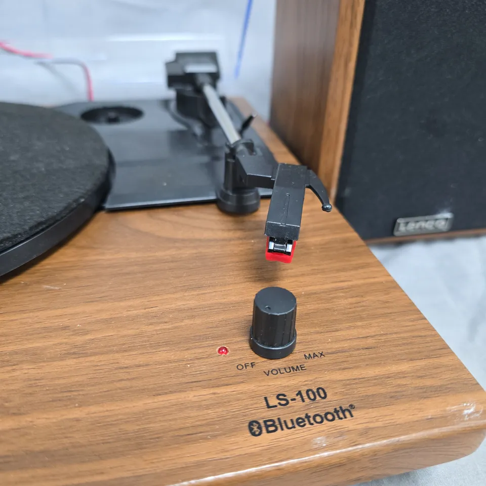 LENCO LS-100 BLUETOOTH TURNTABLE WITH PAIR OF WOODEN BOOKSHELF SPEAKERS