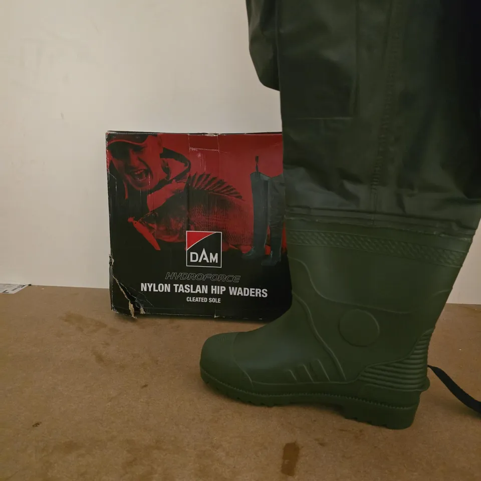 DAM HYDROFORCE NYLON TASLAN HIP WADERS – CLEATED SOLE, GREEN UK 40
