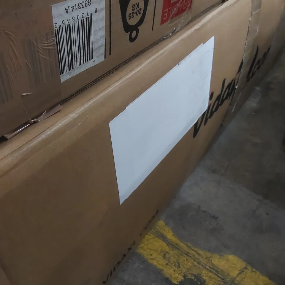 BOXED BED FRAME SOLID WOOD // SIZE UNSPECIFIED (1 BOX)