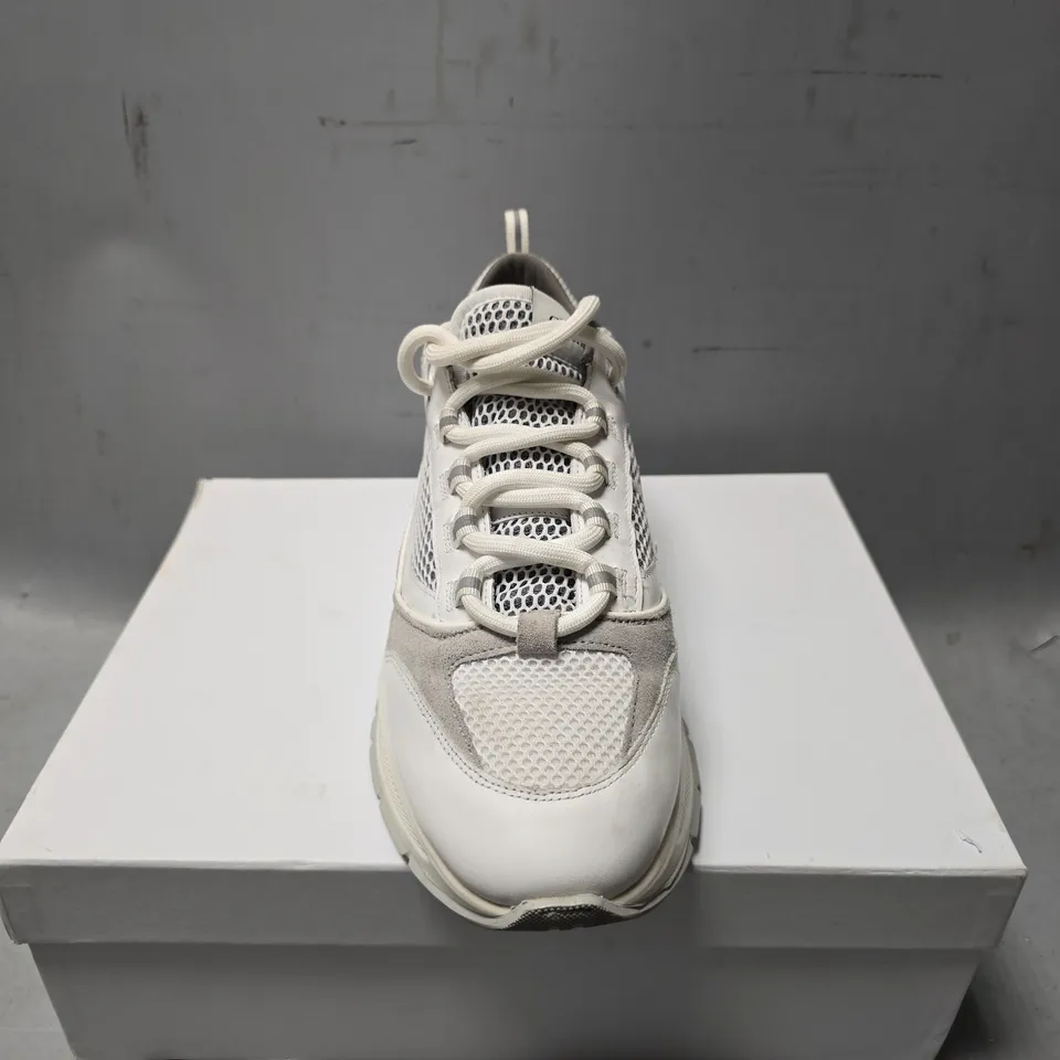 BOXED CLEENS ESSENTIAL RUNNER EVO ARCTIC WHITE SHOES - UK 12 