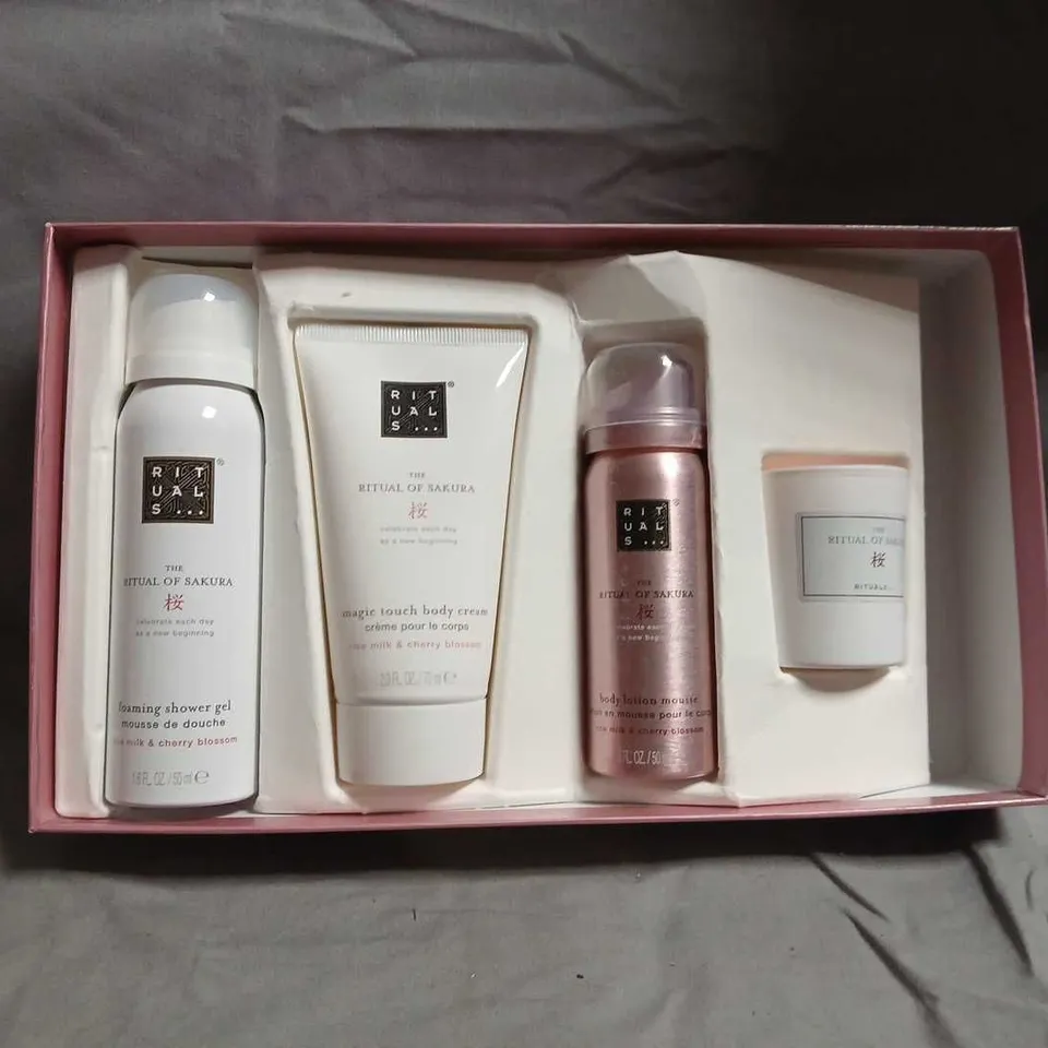 RITUALS THE RITUAL OF SAKURA 4-PIECE BATH & BODY GIFT SET 