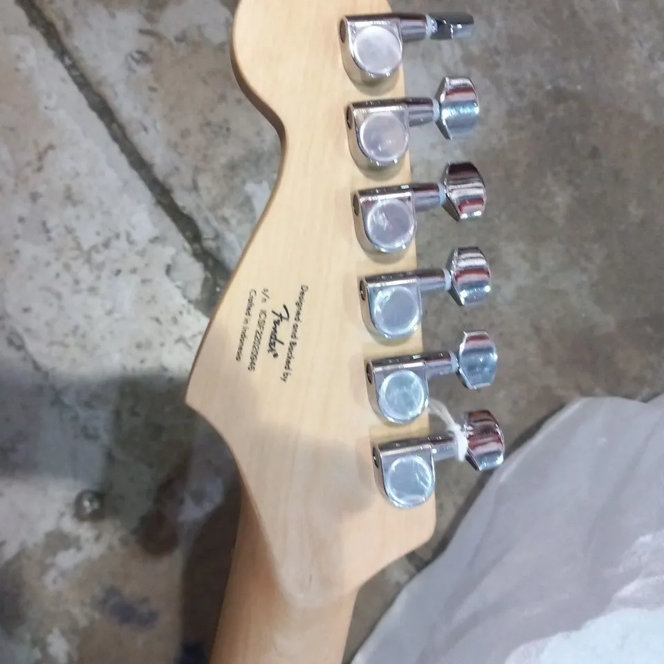 FENDER SQUIER STRATOCASTER ELECTRIC GUITAR COLLECTION ONLY