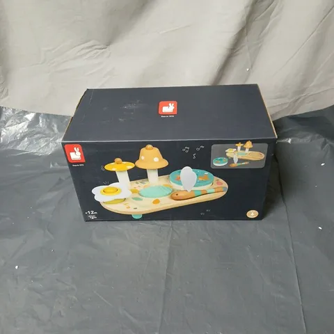 WOODEN MUSICAL TABLE TOY – 12M+, BOXED