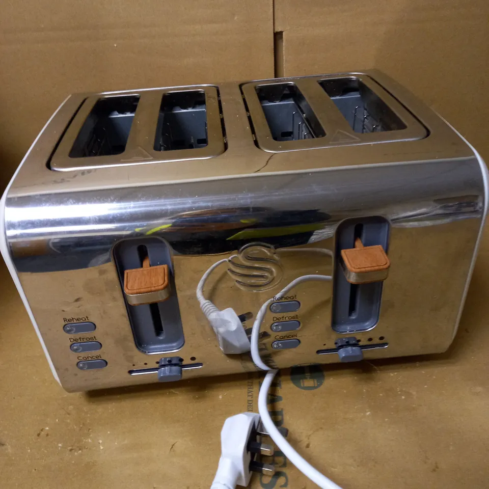 SWAN ST14620WHTN 4 SLICE NORDIC TOASTER