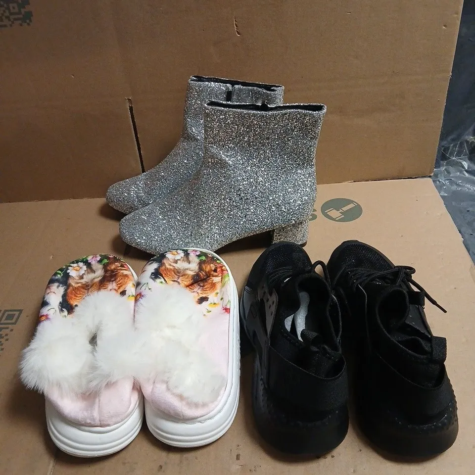 BOX OF APPROXIMATELY 15 ASSORTED FOOTWEAR ITEMS TO INCLUDE BOOTS, TRAINERS, SLIPPERS ETC