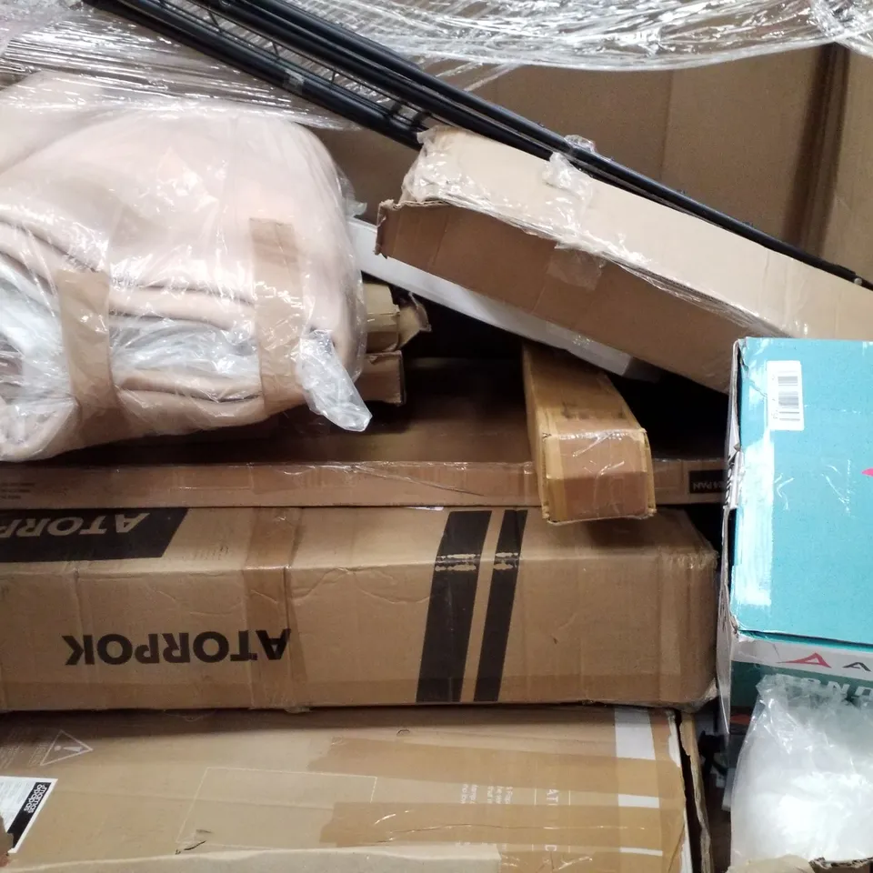 PALLET CONTAINING ASSORTED PRODUCTS INCLUDING POP UP TENT, UNDERSINK WATER FILTER SYSTEM, PLAYPEN, SOLAR PANEL KIT, STAR CHRISTMAS TREE