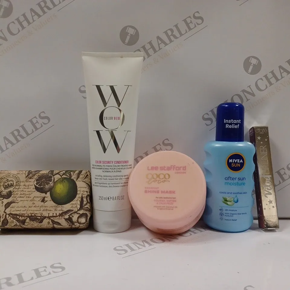 BOX OF APPROX 15 ASSORTED HEALTH AND BEAUTY ITEMS TO INCLUDE - NIVEA SUN AFTER SUN MOISTURE - LEE STAFFORD COCO SHINE MASK - WOW COLOR SECURITY CONDITIONER ECT
