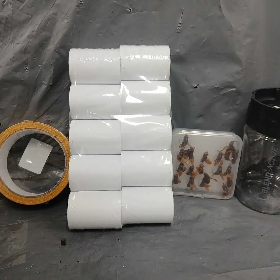 BOX OF APPROXIMATELY 7 ASSORTED ITEMS TO INCLUDE - FLY HOOKS FOR FISHING , BREVILLE BLENDER BOTTLE , TAPE ETC