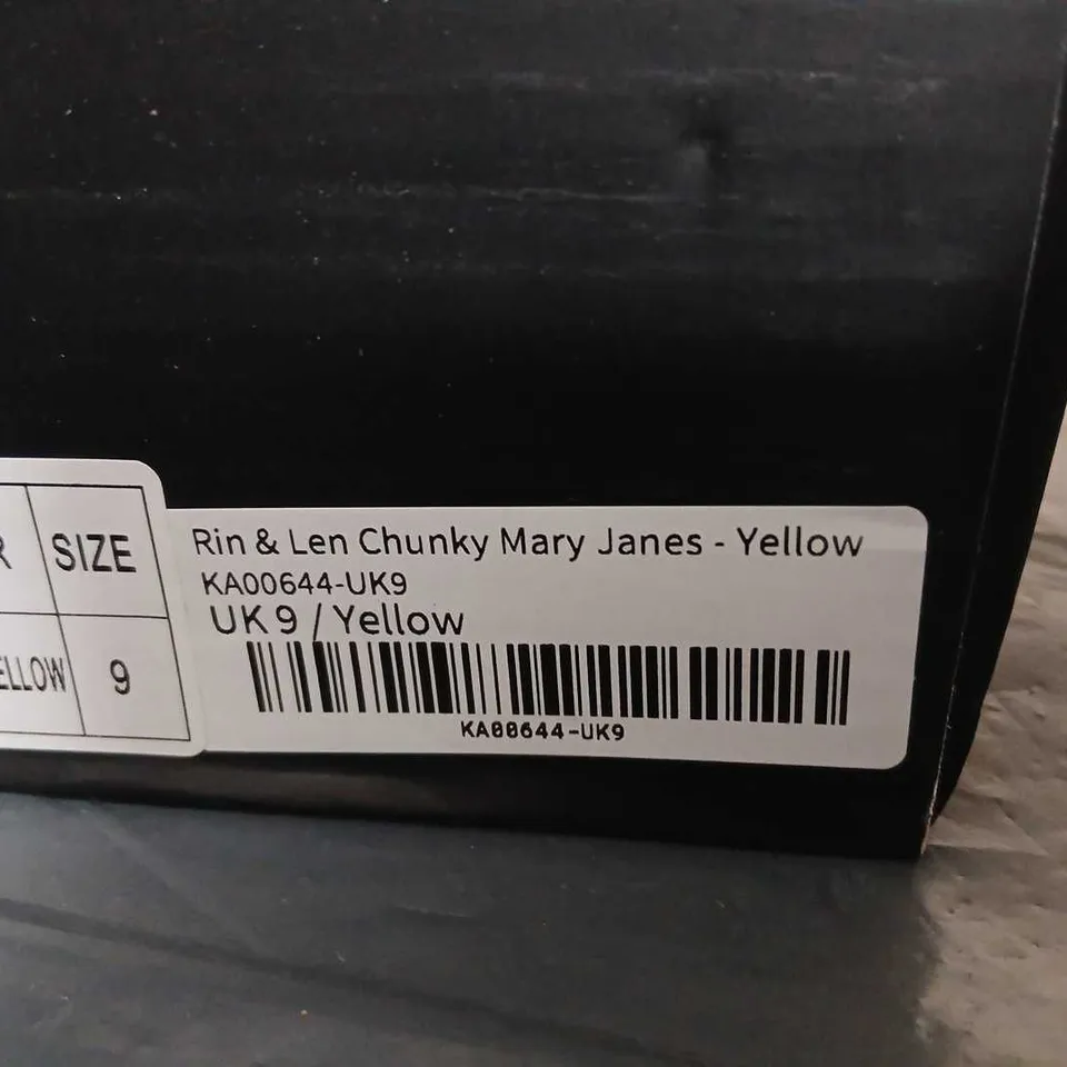 KOI X HATSUNE MIKU CHUNKY MARY JANE SHOES – WHITE & YELLOW, UK9