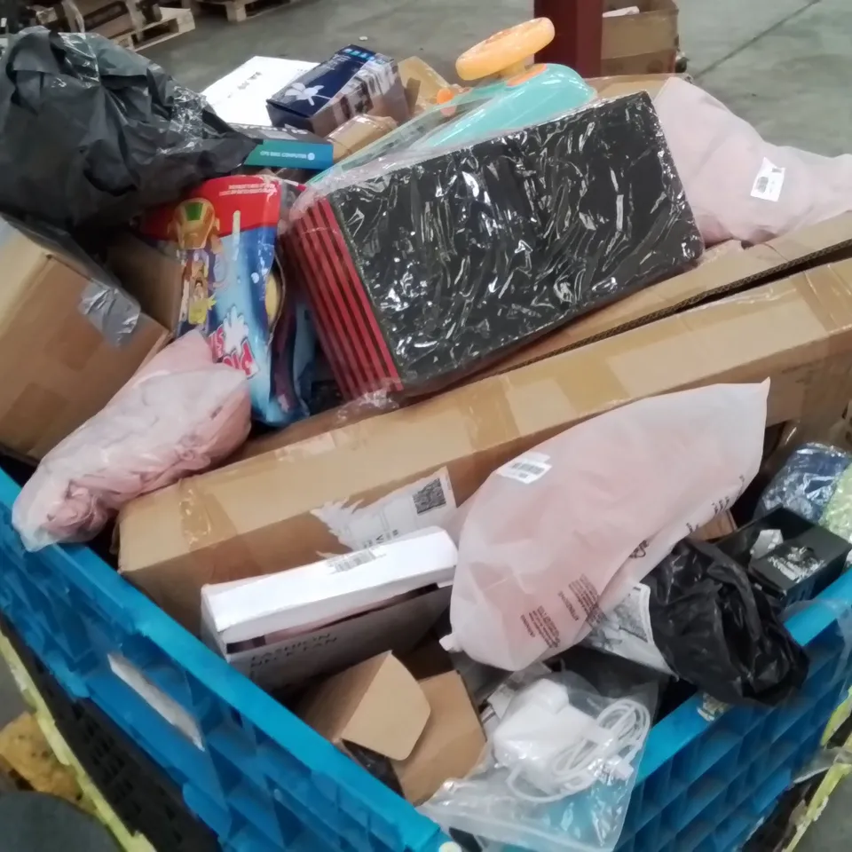 PALLET CONTAINING VARIOUS ASSORTED CUSTOMER RETURNS TO INCLUDE: GPS BIKE COMPUTER, KIDS TOYS, LIGHT FAN, NECK FANS ETC. 