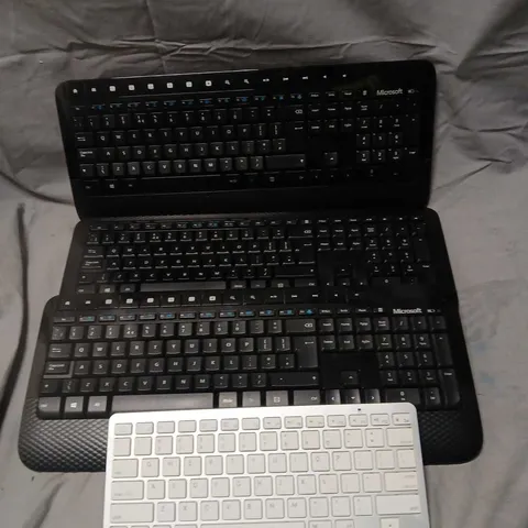 4 X ASSORTED WIRELESS KEYBOARDS TO INCLUDE OPTIMUM & MICROSOFT 