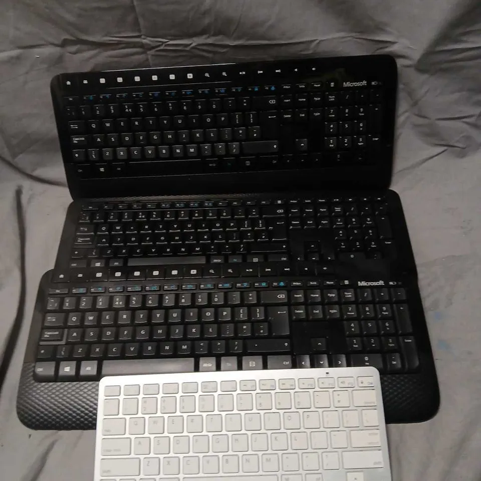 4 X ASSORTED WIRELESS KEYBOARDS TO INCLUDE OPTIMUM & MICROSOFT 