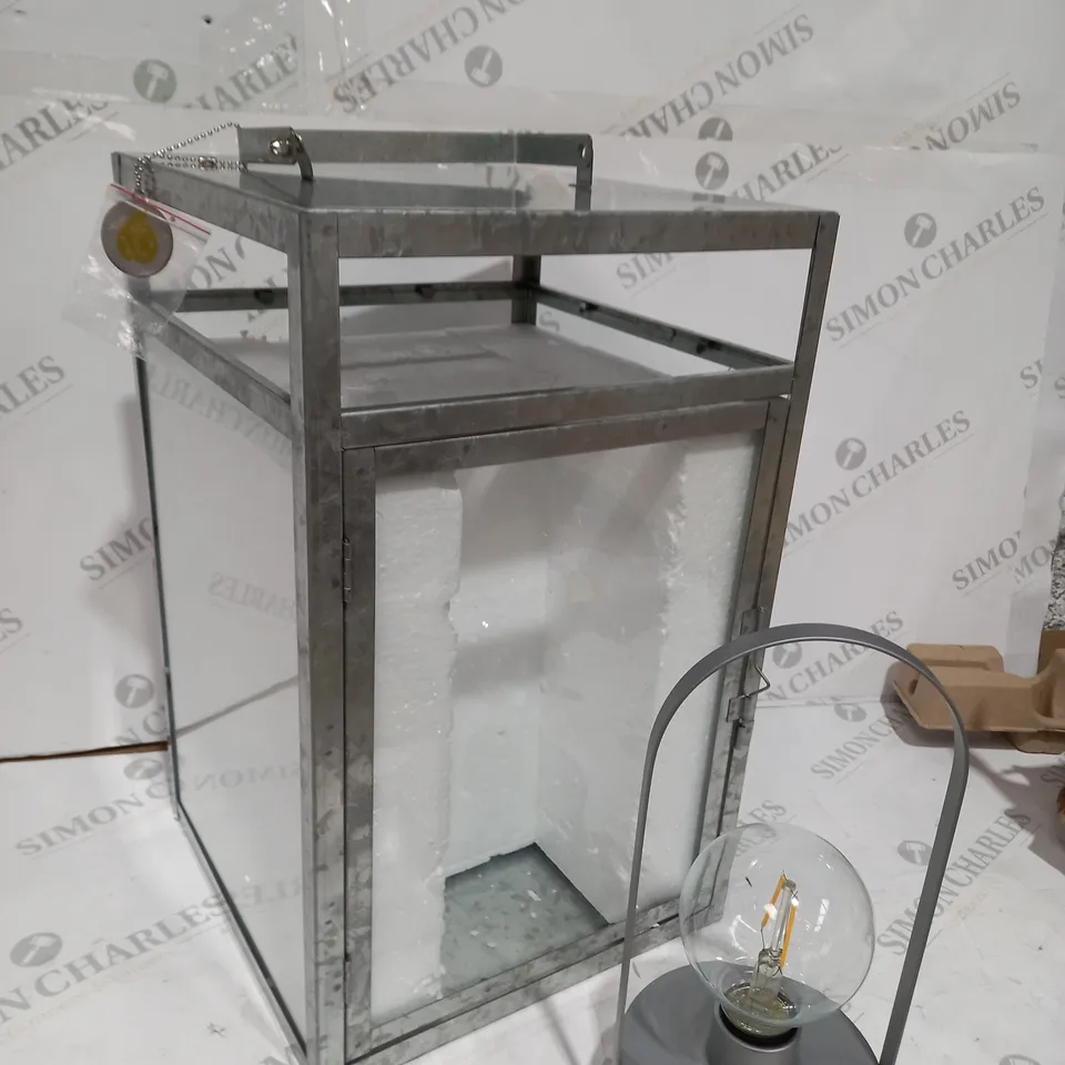 BUNDLEBERRY BY AMANDA HOLDEN OUTDOOR GALVANISED STEEL SHELVES WITH LANTERN - COLLECTION ONLY 
