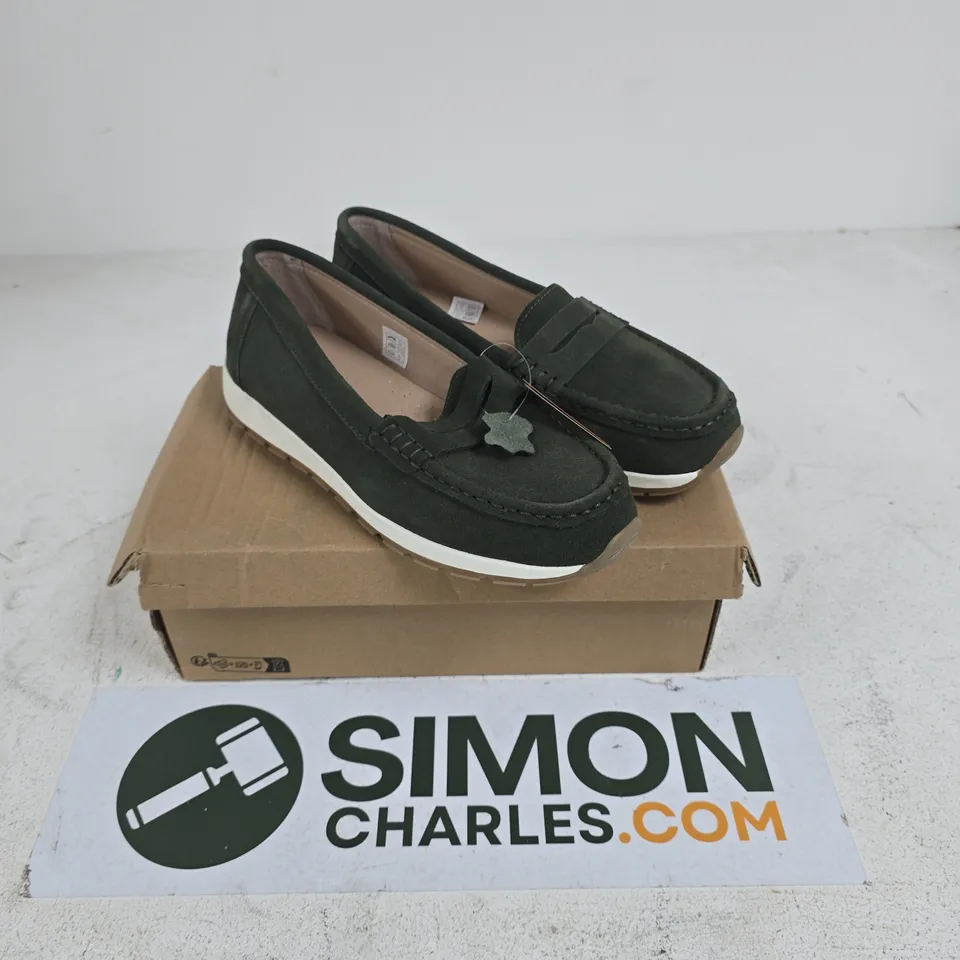 JO&JOE LIMA OLIVE LOAFERS – UK 8