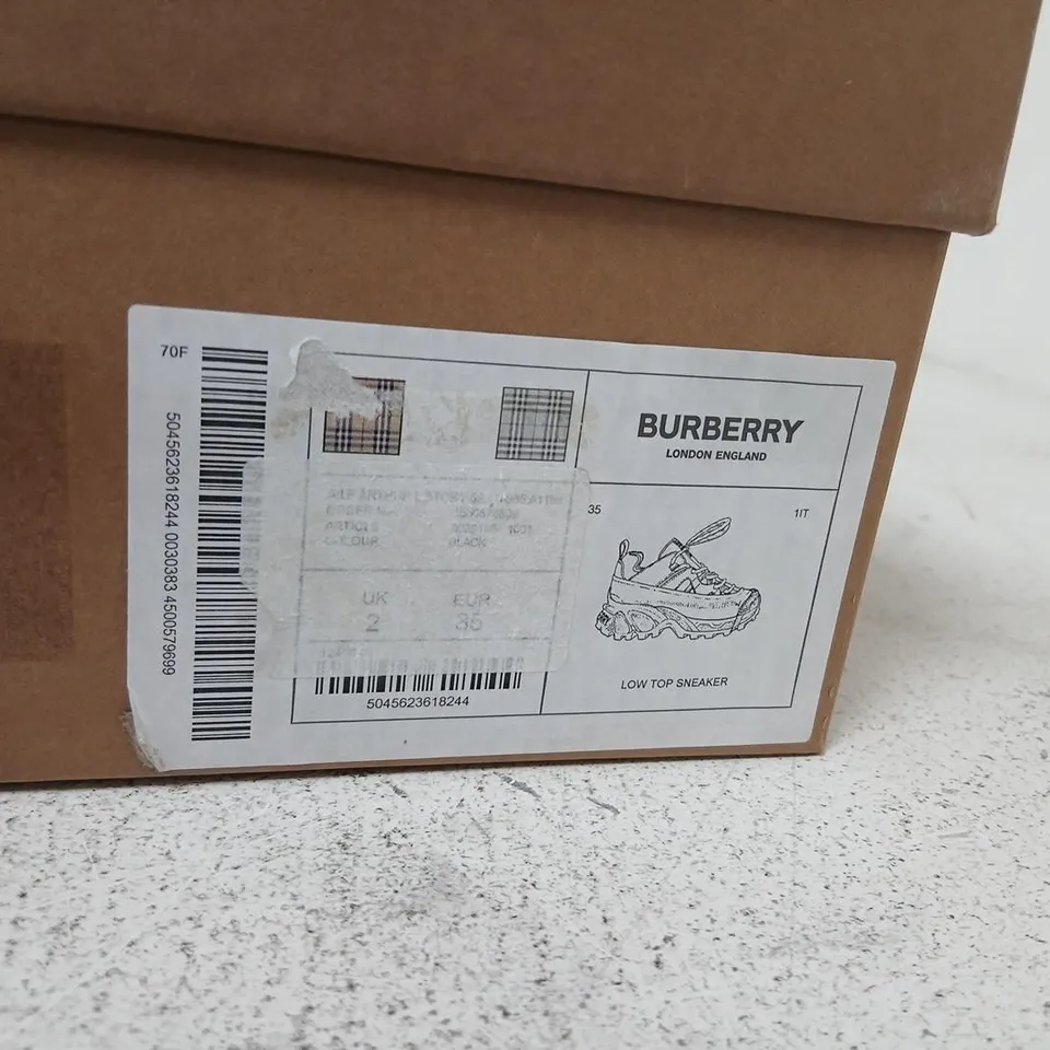 BURBERRY LOW TOP SNEAKER – BLACK SIZE 2