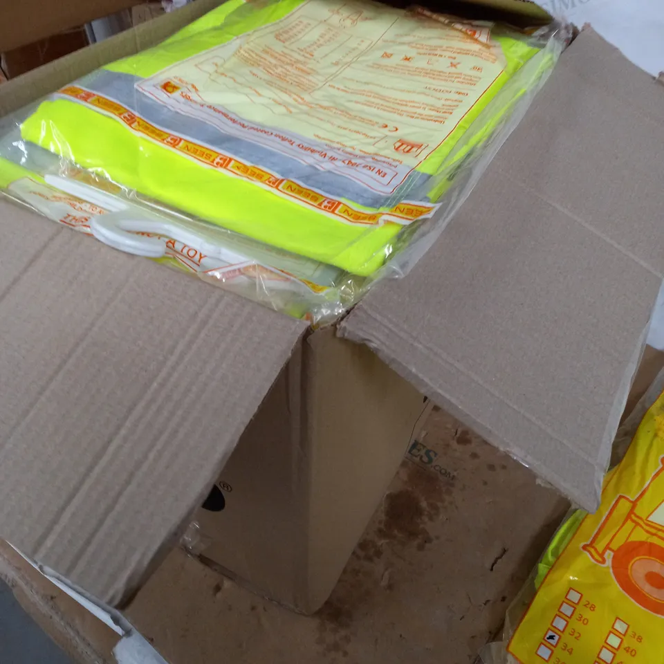 HI-VIS SAFETY WORKWEAR 34 short trousers X25