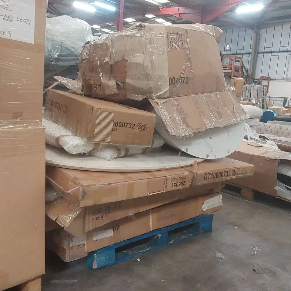 PALLET CONTAINING A VERY LARGE QUANTITY OF ASSORTED DESIGNER FURNITURE PARTS INCLUDING: SOFA PARTS, DINING TABLE PARTS ECT