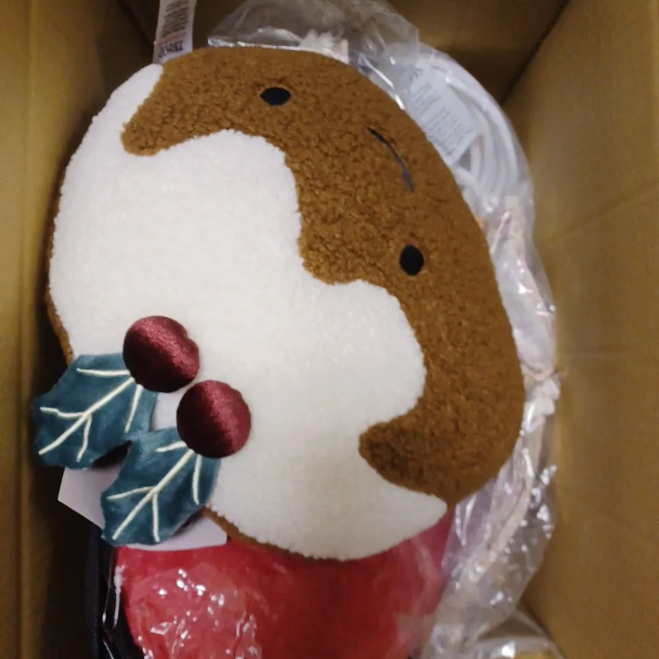 APPROXIMATELY 10 ASSORTED HOUSEHOLD PRODUCTS TO INCLUDE HOT WATER BOTTLE, EXTENSION LEAD, THERMAL FLASK ETC  