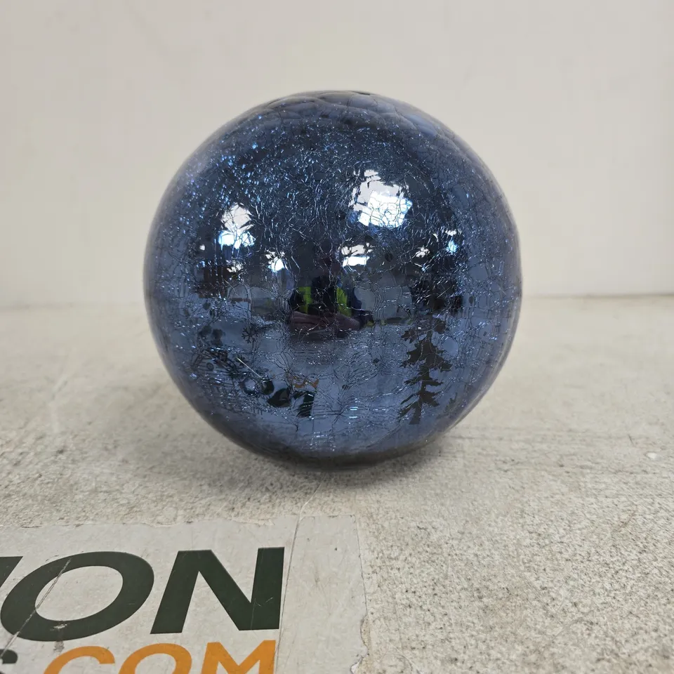 VZG52 20CM BLUE CRACKLE BALL LIGHT BOXED