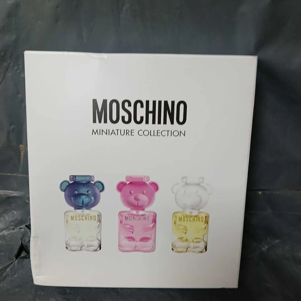 SEALED MOSCHINO MINIATURE 5ML EAU DE PARFUM GIFT SET