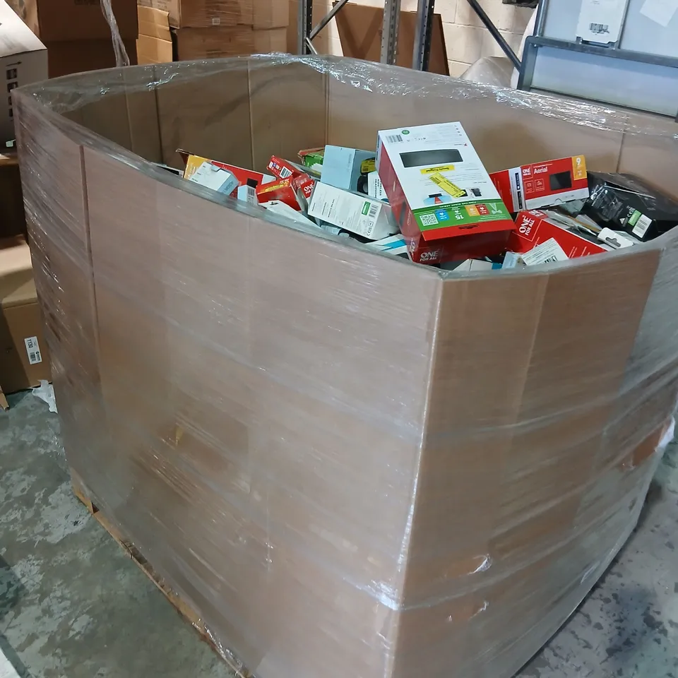 LARGE PALLET OF ASSORTED UNPROCESSED RAW RETURNS TO INCLUDE; 
