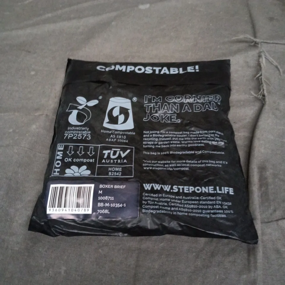 SEALED STEP ONE BOXERS IN NAVY SIZE M