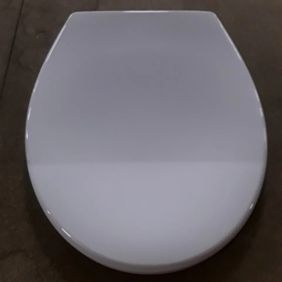 BOXED STOREMIC TOILET SEAT 