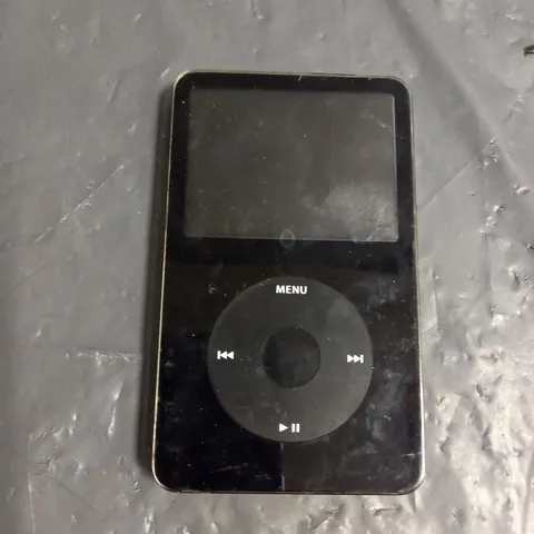 APPLE IPHOD A1136 IN SILVER/BLACK