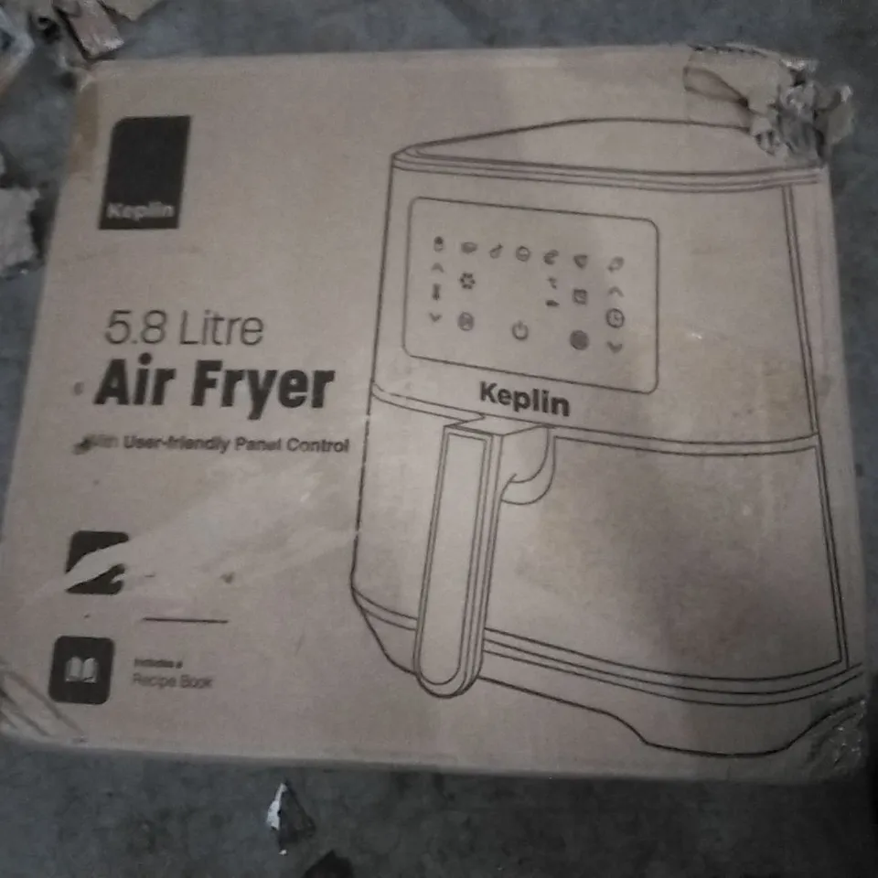 BOXED 5.8L AIR FRYER WITH USER FRIENDLY PANEL CONTROL