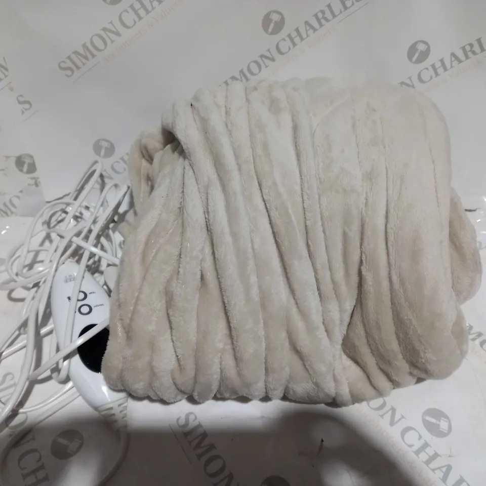 COZEE HOME VELVETSOFT HEATED THROW IN STONE 