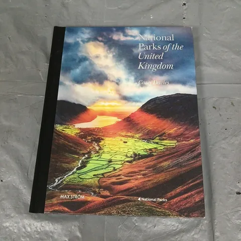 NATIONAL PARKS OF THE UNITED KINGDOM CAREY DAVIES