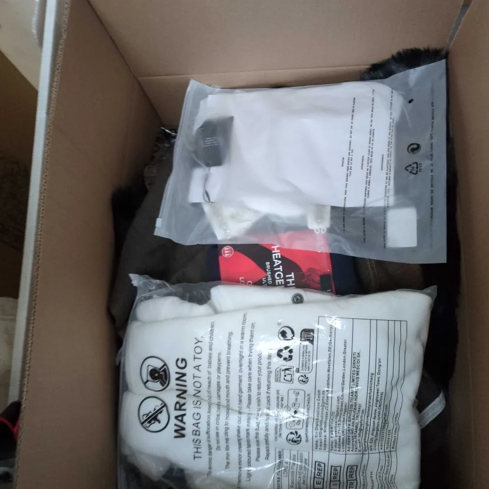 BOX OF APPROXIMATELY 20 ASSORTED CLOTHING ITEMS TO INCLUDE: PYJAMA BOTTOMS AND BERKSHA TOP