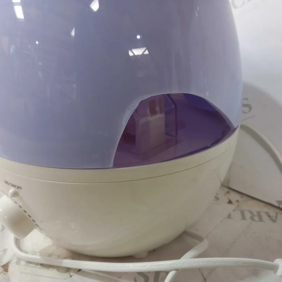 BELL HOWELL COLOUR CHANGING HUMIDIFIER 