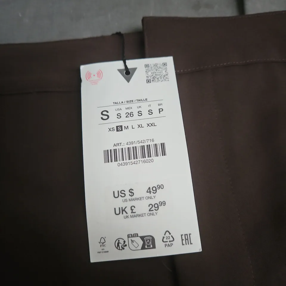 ZARA BROWN CARGO SHORTS – SIZE S