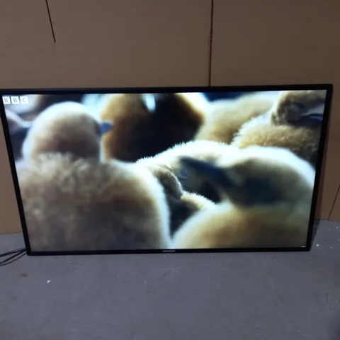 SAMSUNG UNBOXED PROFESSIONAL DISPLAY 46" - MODEL DE46C