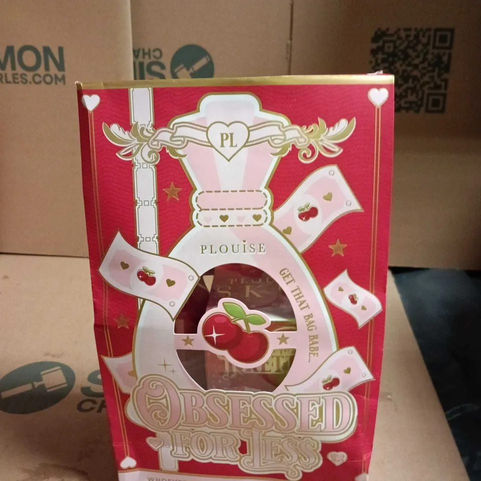 P.LOUISE OBSESSED FOR LESS GIFT BAG – COSMETIC SET