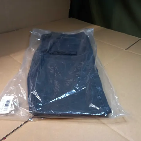 PACKAGED TOPMAN BLACK JEANS - SIZE W38/L32