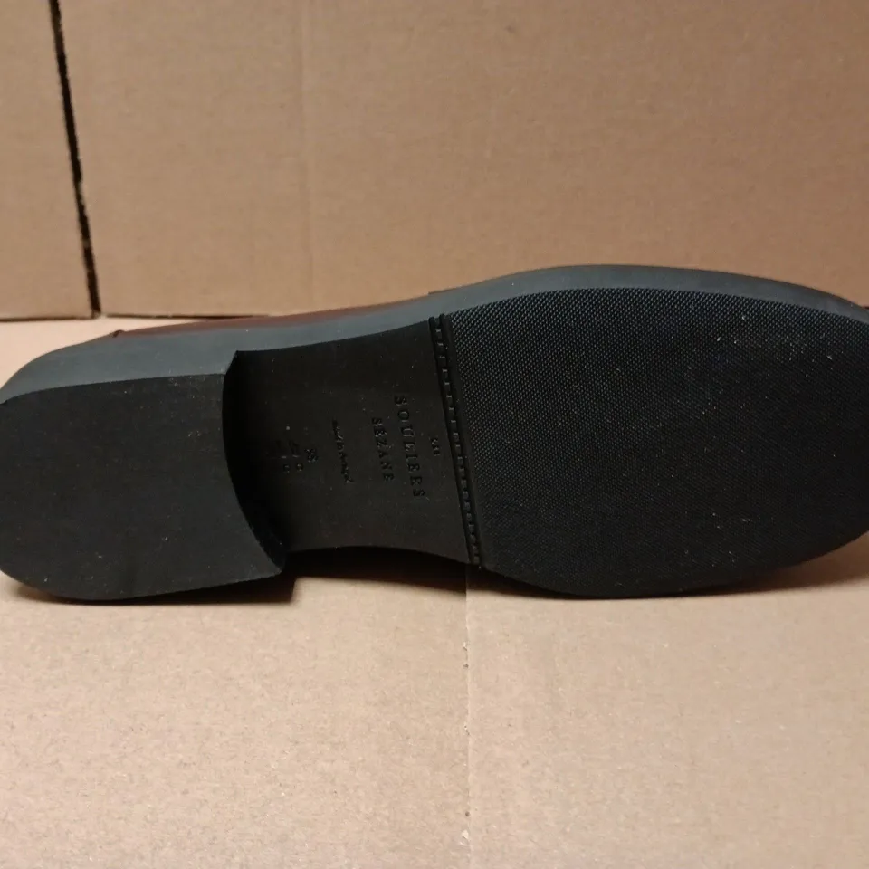 UNBOXED PAIR OF LES SOULIERS SEZANE SHOES IN BROWN - SIZE 38