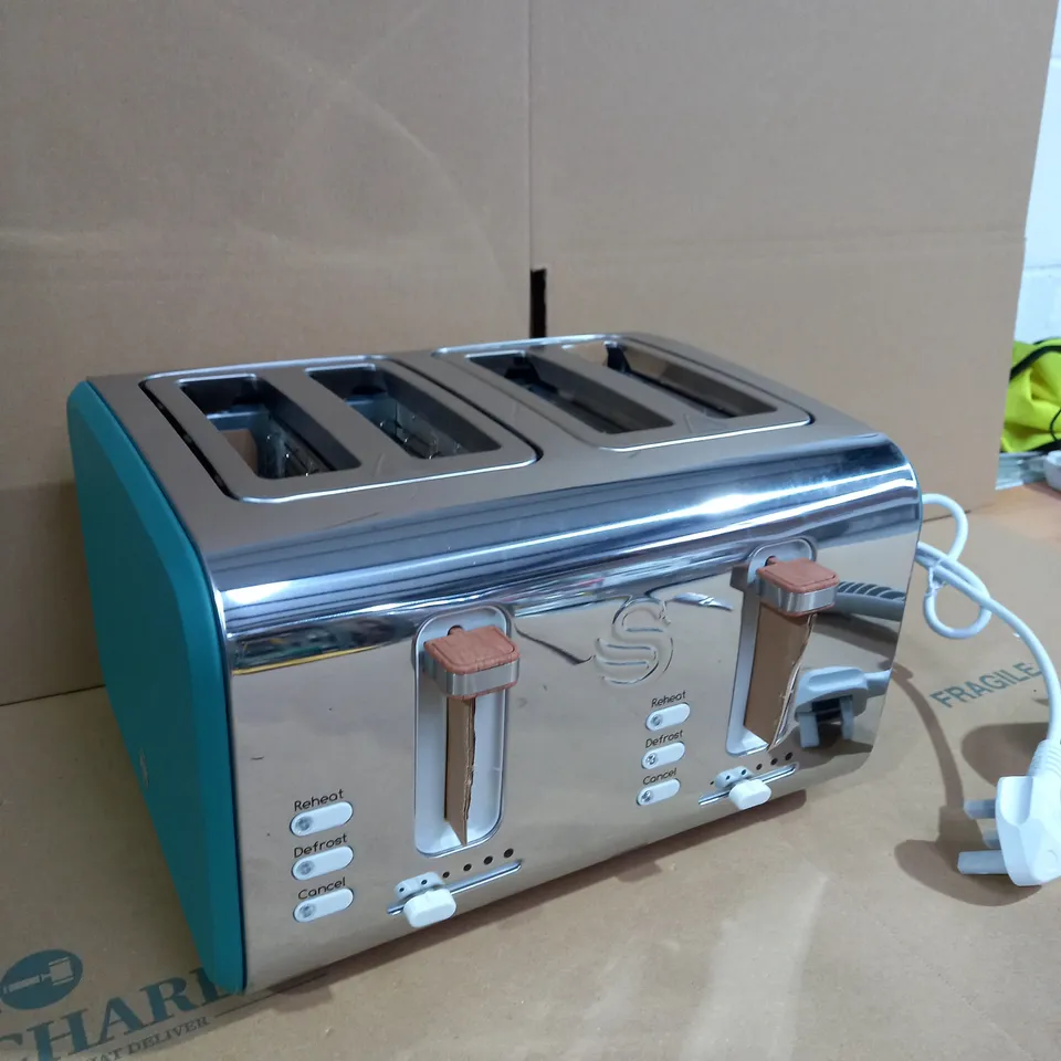 SWAN NORDIC 4-SLICE TOASTER
