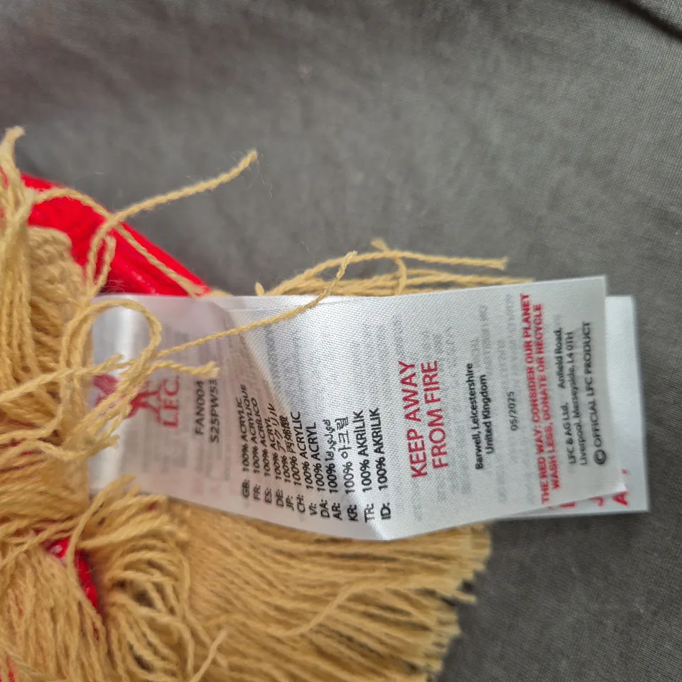LIVERPOOL FC RED KNIT SCARF WITH WHITE LETTERING AND FRINGE