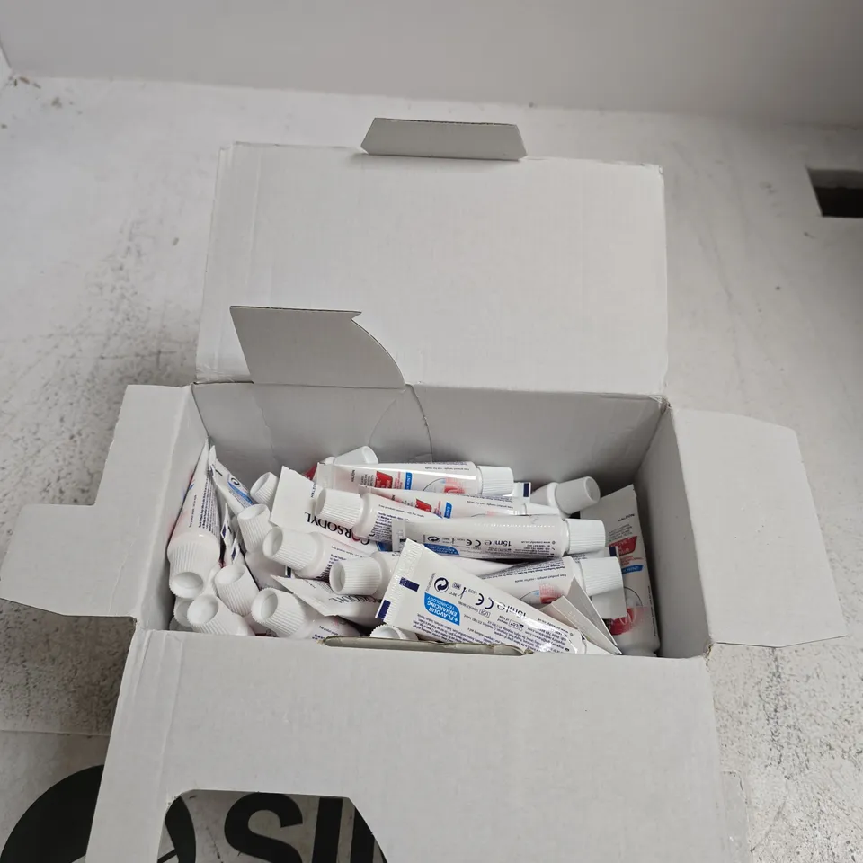 CORSODYL FRESH MINT TOOTHPASTE 15ML X 60 – UK BULK LOT