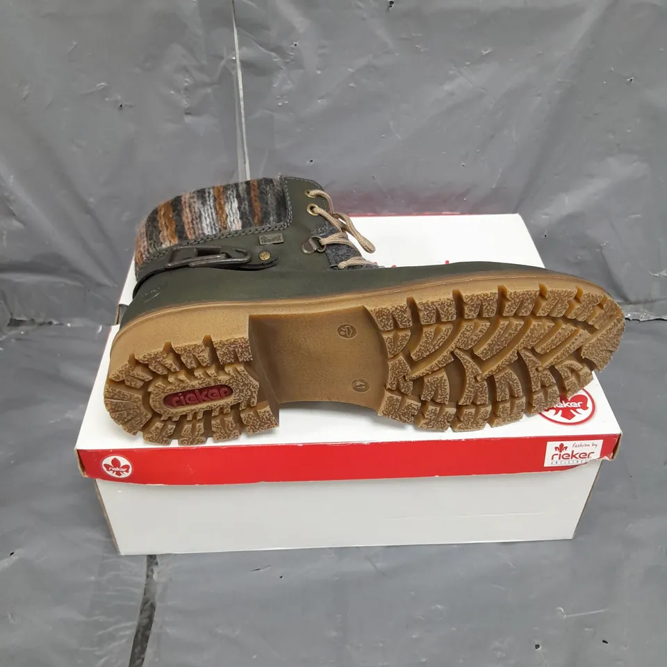 BOXED PAIR OF RIEKER LINED BOOTS IN GREEN SIZE 41