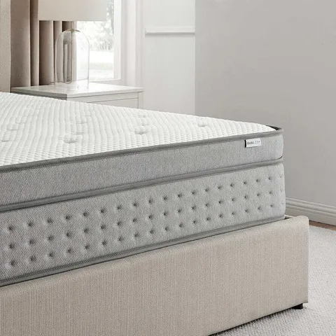 BOXED DUSK MEMORY FOAM 4,000 POCKET SPRUNG HYBRID MATTRESS - SUPER KING
