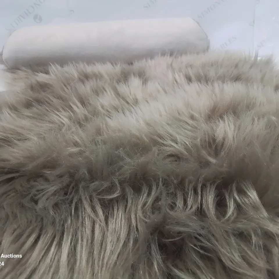 BRAND NEW PACO HOME 960 PLAYA DESIGN 55X160CM SHAGGY BEIGE RUG