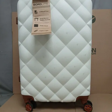 BORDLITE 8-WHEEL CASE LUGGAGE IN QUILTED WHITE