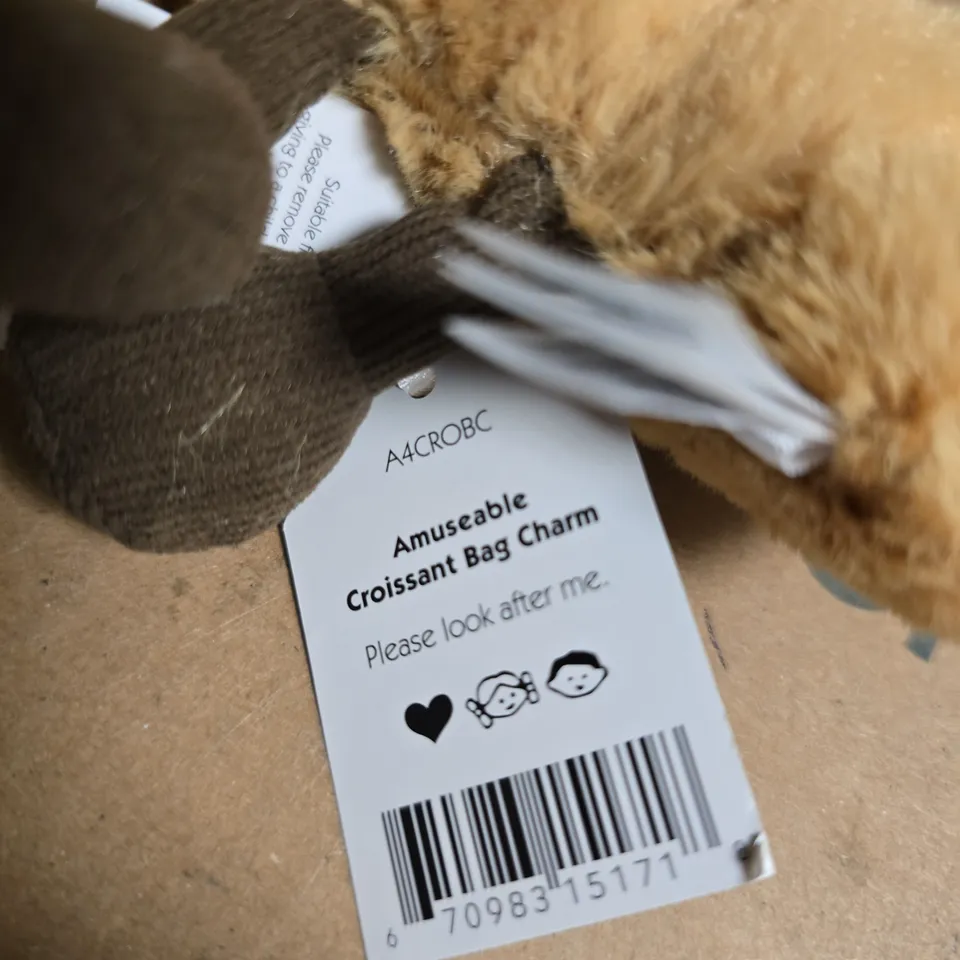 JELLYCAT AMUSEABLE CROISSANT BAG CHARM 