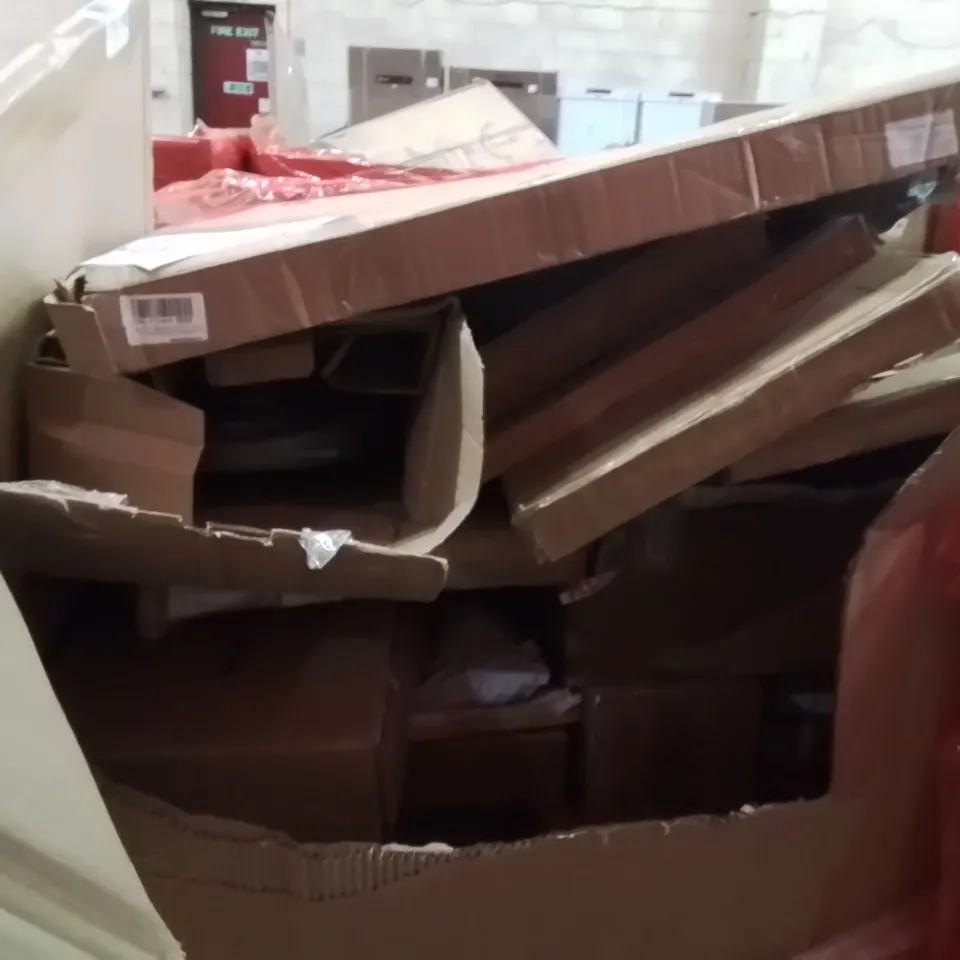 PALLET OF ASSORTED HOUSEHOLD GOODS AND PRODUCTS TO INCLUDE;COAT HANGERS,PLAYPEN