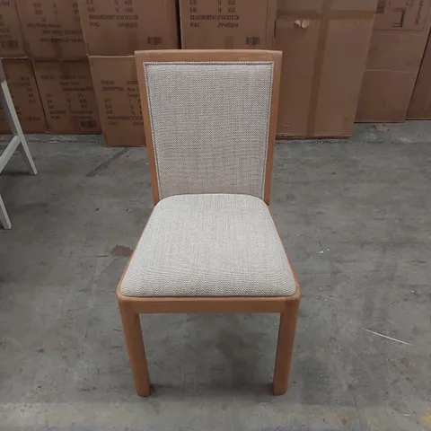 DESIGNER WOODEN DINING CHAIR WITH FABRIC WEAVE UPHOLSTERED PADDING