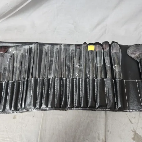 APPROXIMATELY 25 24-PIECE MAKEUP BRUSH SETS IN ROLL – BLACK FAUX-LEATHER CASE